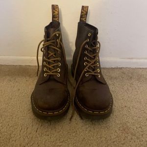1460 crazy horse Brown Dr. Martens